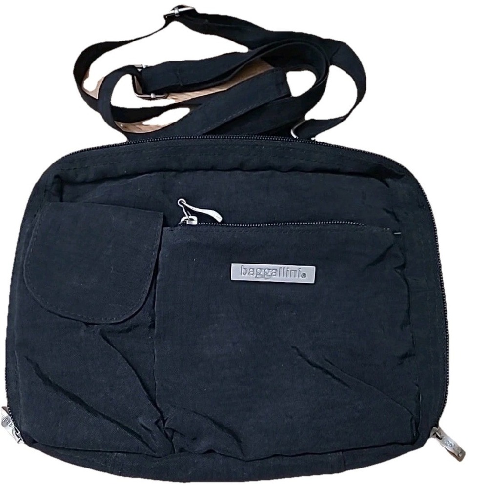 BAGGALLINI Travel Multi-Compartment Convertible Crossbody/Belt Bag Black 10x7.5"